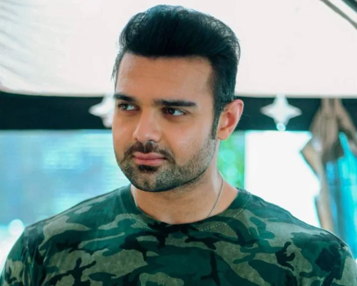 Mahaakshay Chakraborty