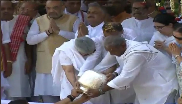 Atal bihari vajpeyee