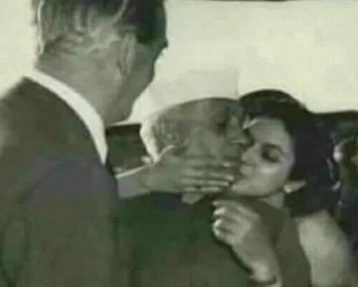 पंडित जवाहरलाल नेहरू