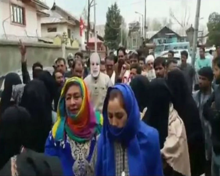 सोशल मीडिया वायरल