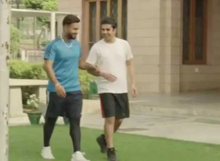 Rishabh Pant stunt