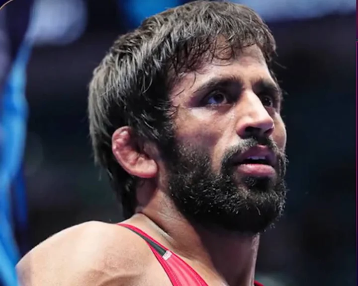 Bajrang Punia urges UWW to reimpose suspension on WFI news in hindi