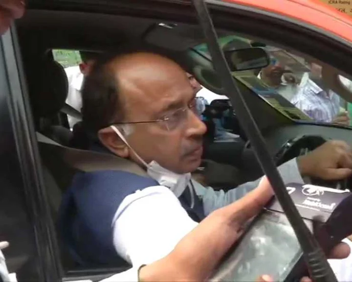 allegation-of-bjp-leader-vijay-goel-on-aap-given-ticket-to-accussed-of-rape-and-corruption