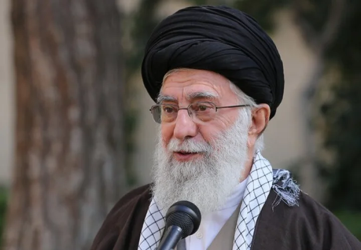 Iran Khamenei went underground in a bunker with his family