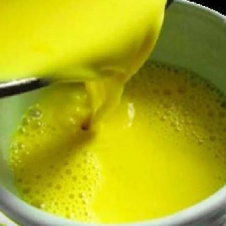 Turmeric Milk Side Effects:  આ પરેશાનીઓ છે તમે? ના પીવુ હળદરવાળુ દૂધ! ફાયદા નથી નુકશાન થશે