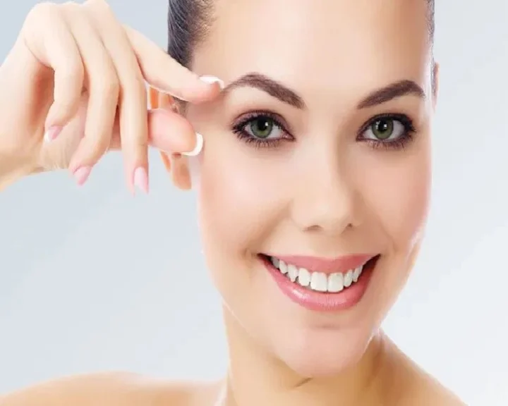 Lockdown tips eyebrows at home