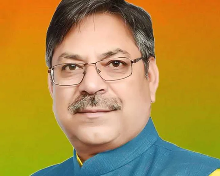 Dr satish Punia