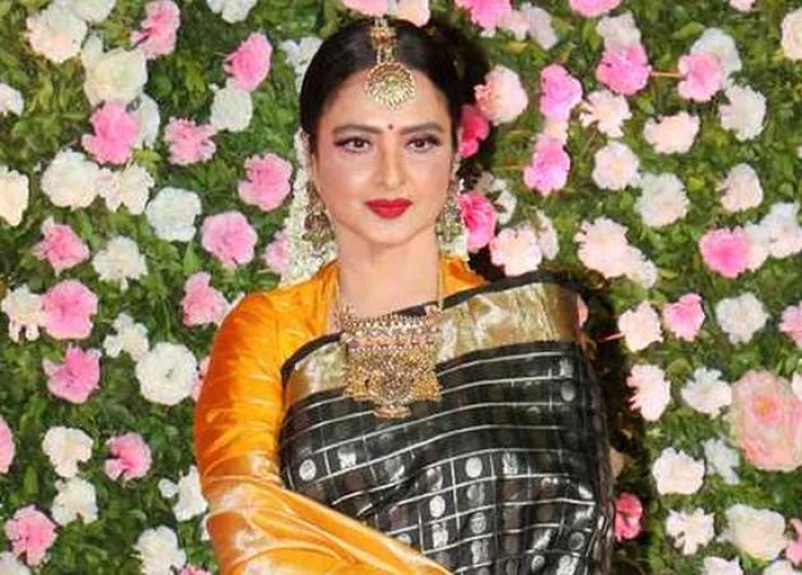 Rekha glamorous photoshoot
