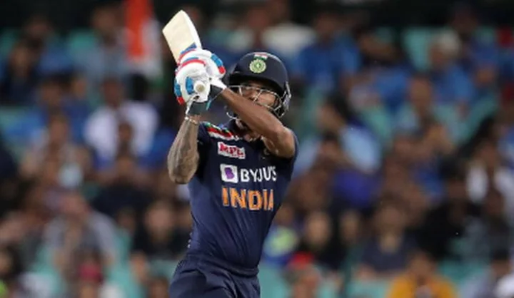 Aus vs iND odi score