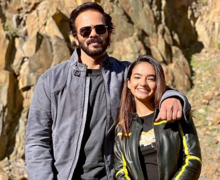 'खतरों के खिलाड़ी 11' पर मंडराए खतरे के बादल, कंटेस्टेंट अनुष्का सेन की कोरोना रिपोर्ट आई पॉजिटिव