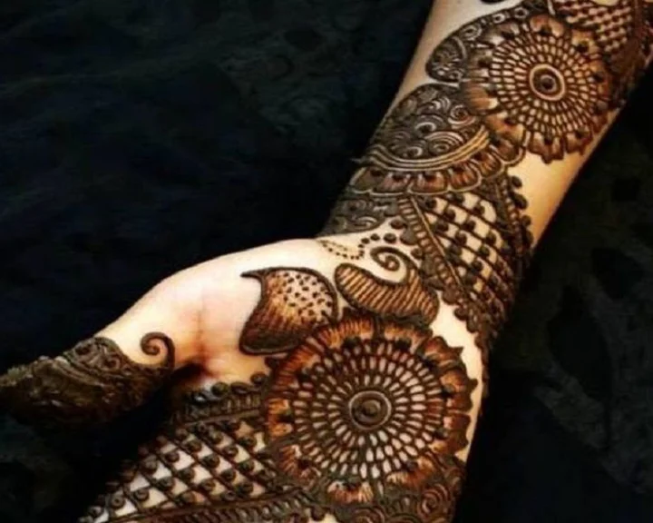Karwa Chauth Mehndi Design