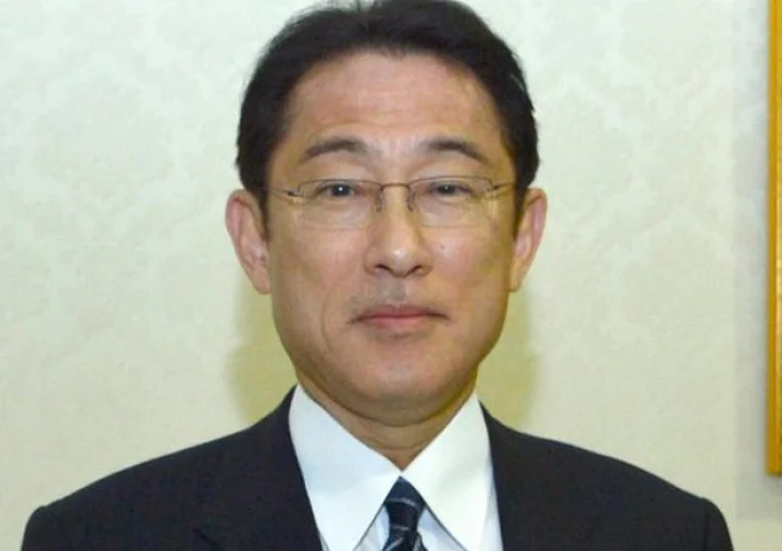 Japanese Prime Minister Fumio Kishida is infected with Corona