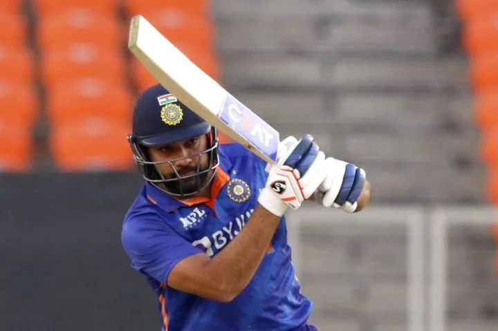 Rohit Sharma gets chalans for overspeeding  200 kmph on mumbai-pune express