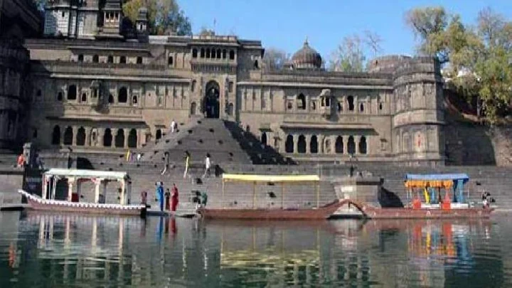 अहिल्याबाईंचे इंदूर आणि महेश्वर या दोन शहरांशी हृदयाचे नाते