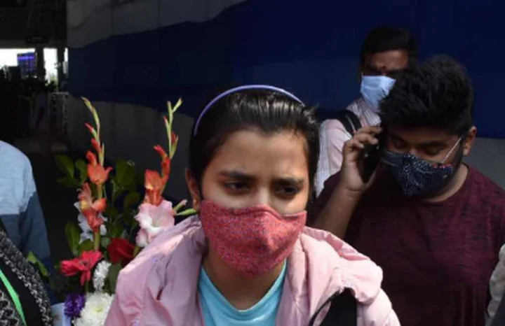 कीव स्टेशन से भारतीय छात्र ने सुनाई अपनी दास्तां, गार्ड नहीं चढ़ने दे रहे हैं ट्रेन में, पिटाई भी करते हैं