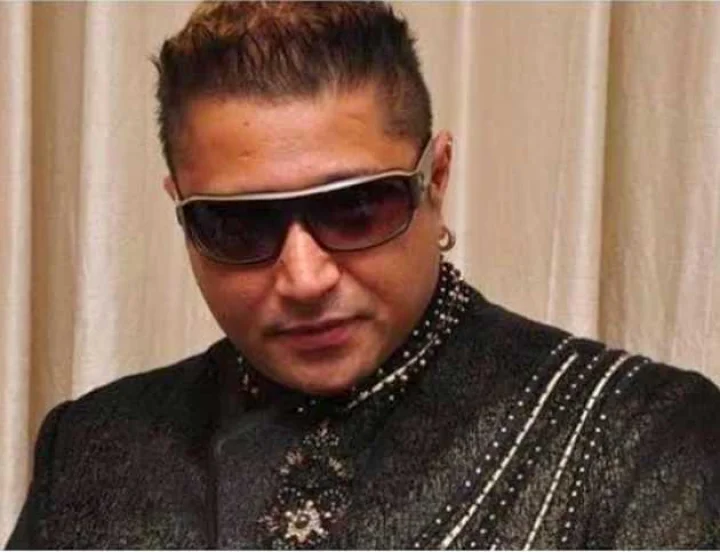 Pop Singer Dies
