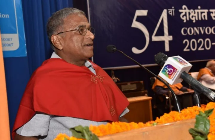 हरिवंश नारायण सिंह ने पत्रकारिता के विद्यार्थियों को दिया जीवन में कामयाबी का 'मूलमंत्र'
