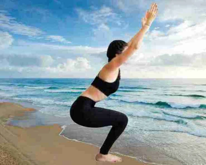 udarakarshanasana