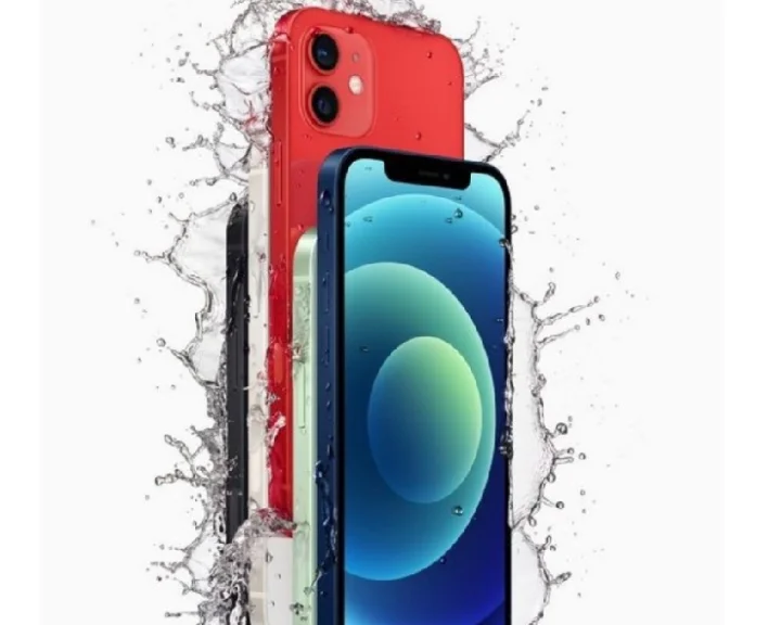 iphone usage in rain