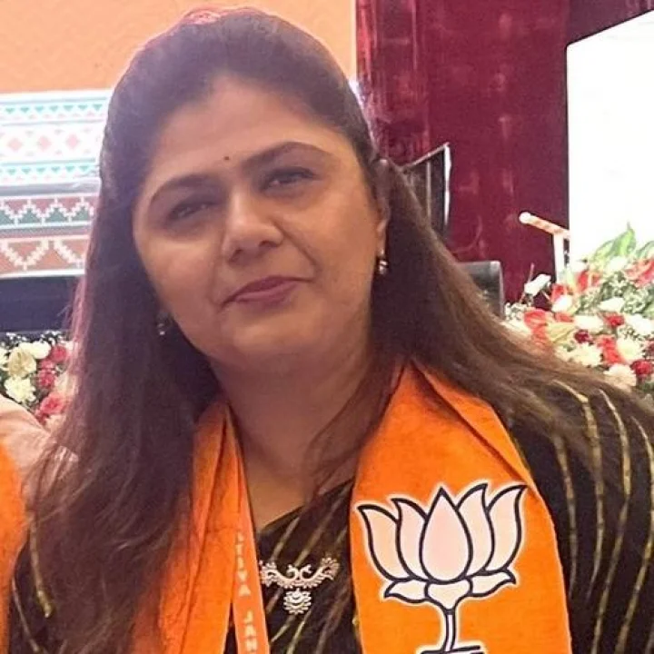 जेव्हा पंकजांना गोपिनाथ मुंडे म्हणाले होते, ‘आता तुला लढावं लागेल, नाहीतर माझं नाक कापलं जाईल’