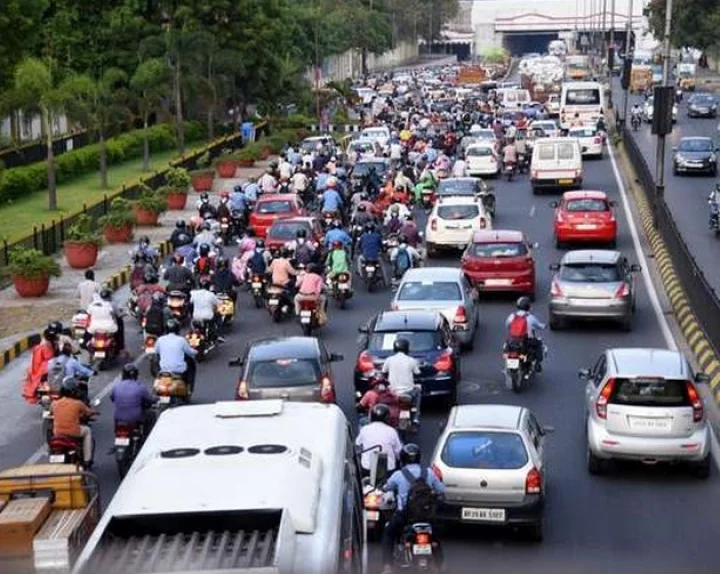 Cars will not get petrol in Delhi