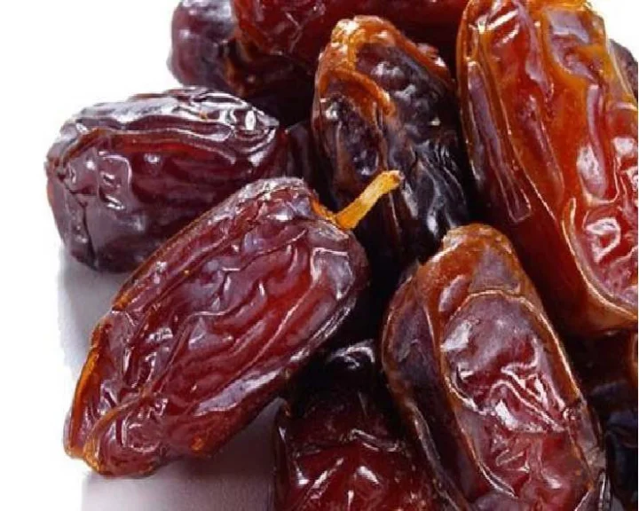 dates fruit tree