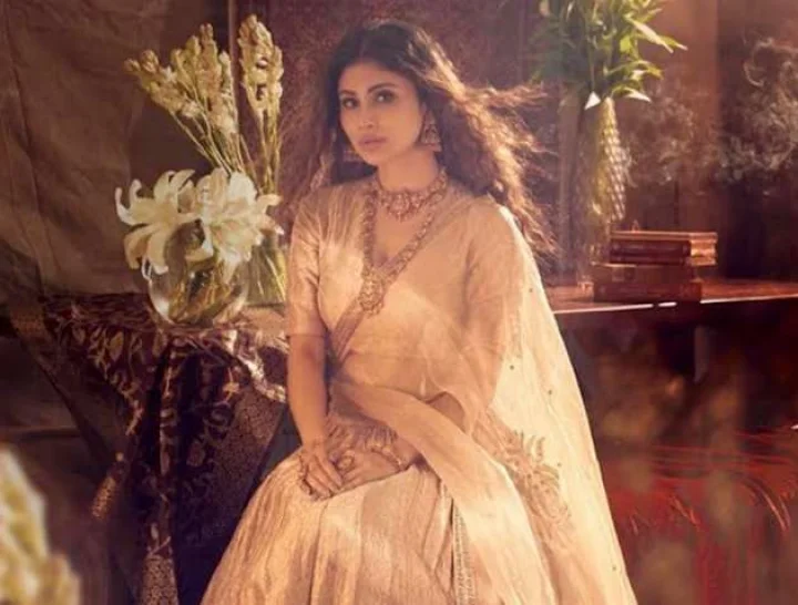 mouni roy