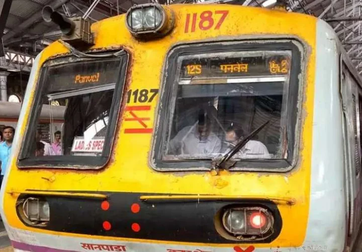 Mumbai Local Train