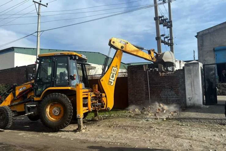 Bulldozers Action on Changur Baba
