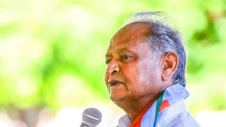 Rajasthan Election 2023 राजस्थानमध्ये काँग्रेसचा मोठा डाव, महिलांना वार्षिक 10,000 रुपये देण्याचे आश्वासन