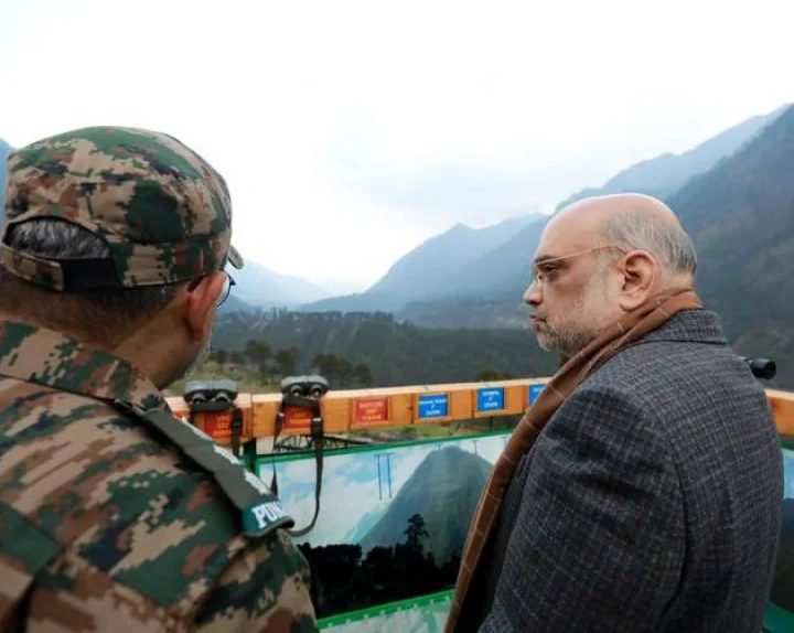 मोदी सरकार भारत के 'आख़िरी गाँव' से चीन को देना चाहती है ये संदेश