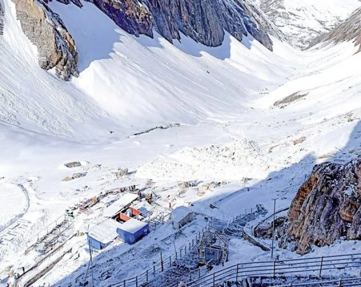 snowfall in Jammu kashmir