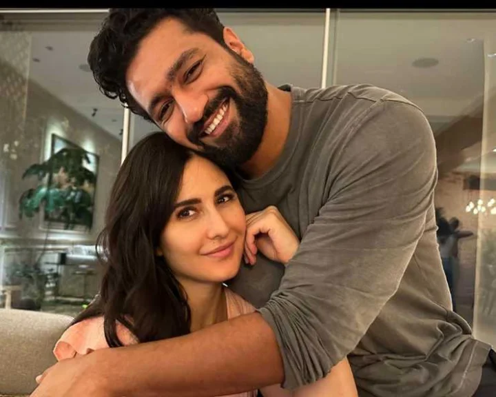 Vicky Kaushal Katrina Kaif Romantic Photos