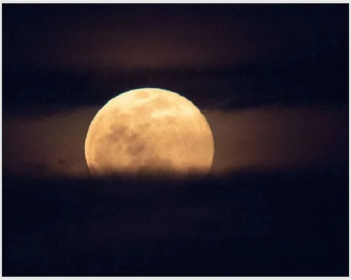 Volcanic eruption happened on the moon