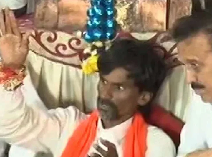 Manoj Jarange's hunger strike continues for the 5th day