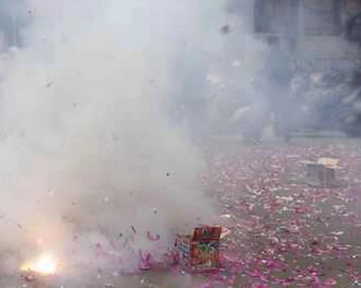 Firecracker in delhi