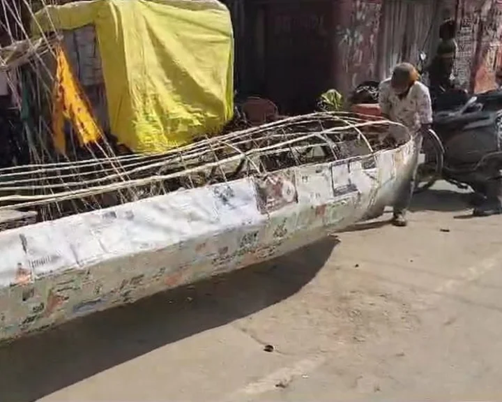 Muslim family is making effigies of Ravana