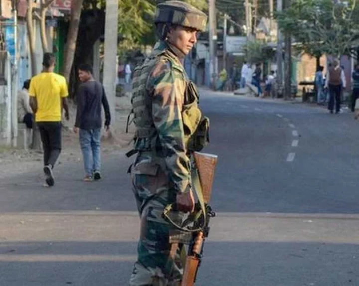 Firing between 2 groups in Imphal
