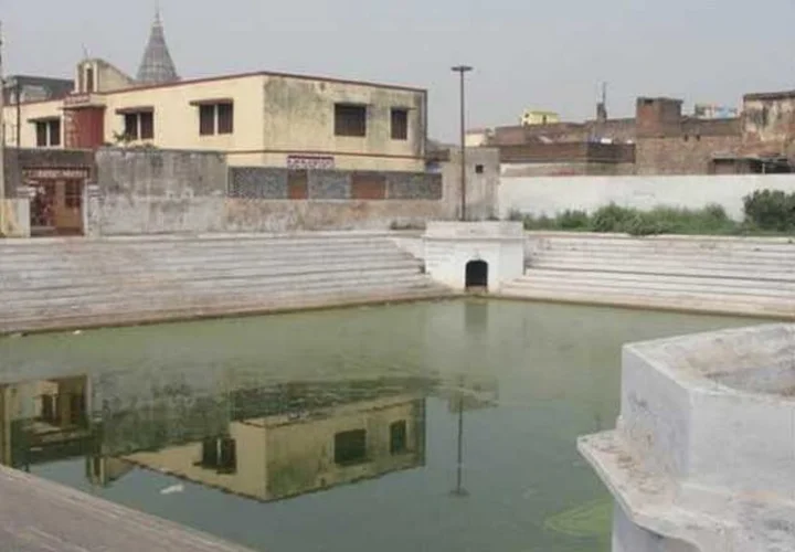 bathing done in Radha Kund