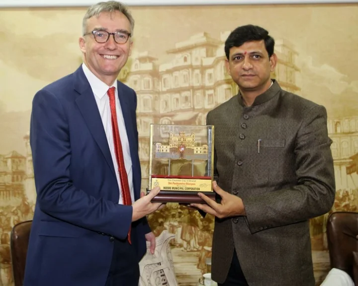 Britain's High Commissioner met the Mayor of Indore