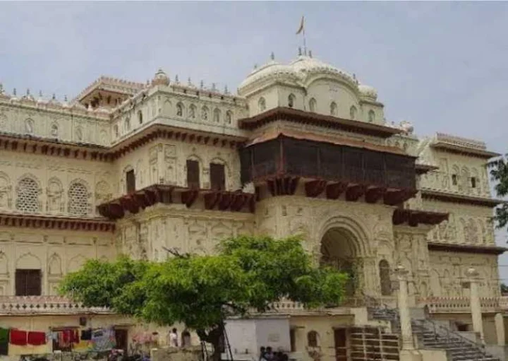 Kanak Bhawan