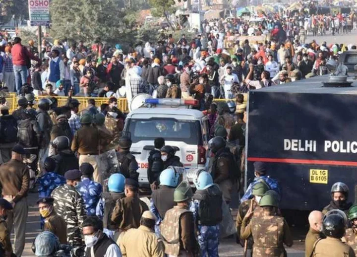 Accusations of tear gas attack on farmer leaders