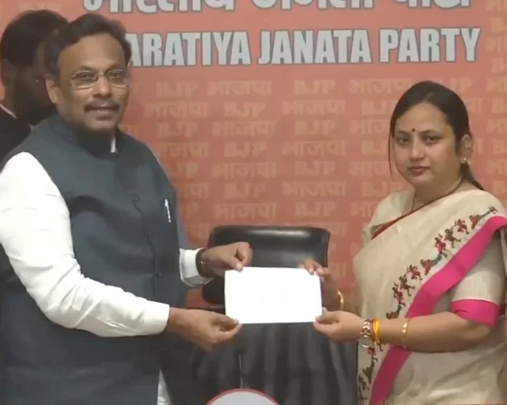 BSP MP Sangeeta Azad joins BJP