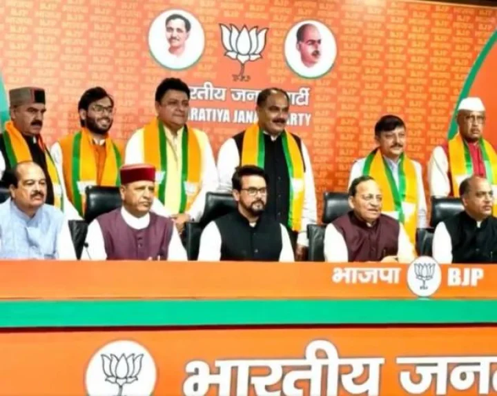 rebel congress mla joins bjp