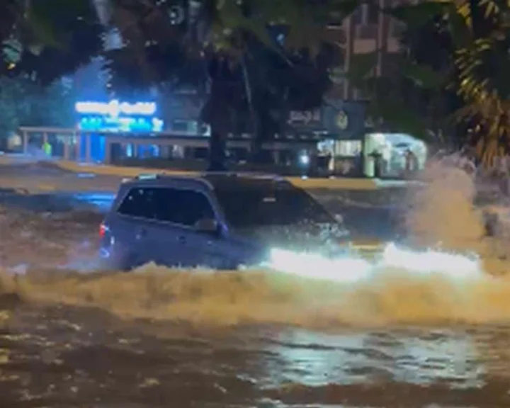 Flood like situation in desert country Dubai