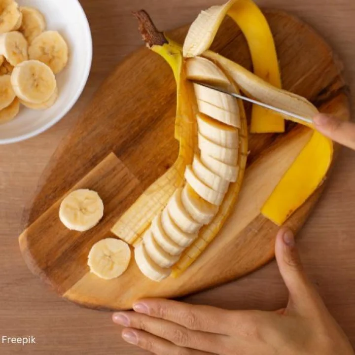 What should not eat after bananas