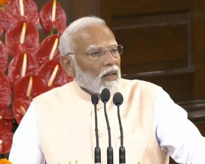modi attacks oppsition
