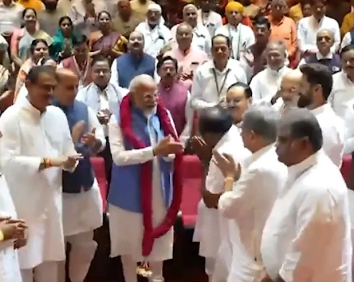 modi with nda mp