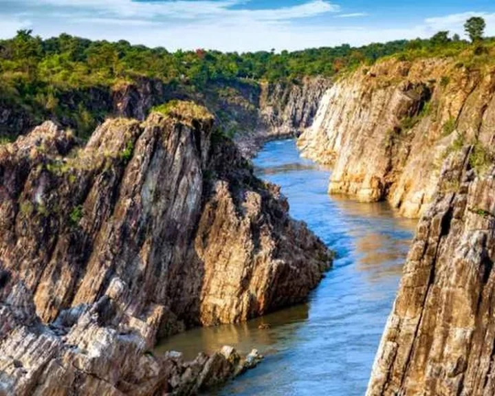 मानसून में मध्यप्रदेश की इन 5 जगहों पर गए तो शिमला मनाली भूल जाओगे