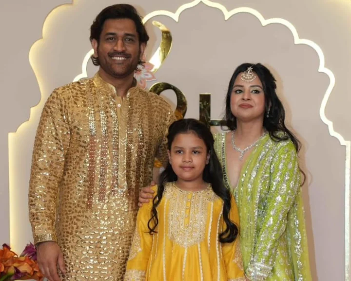 MS Dhoni Instagram Post for Anant Ambani and Radhika Merchant hindi news